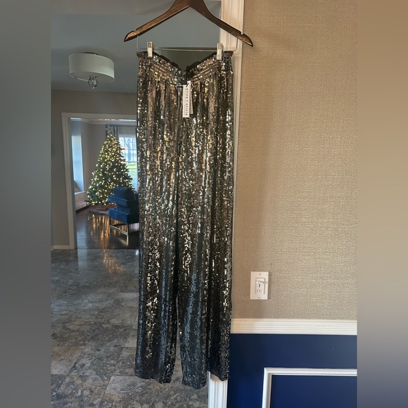 NWT ALICE + OLIVIA sequin pants! - Picture 2 of 9
